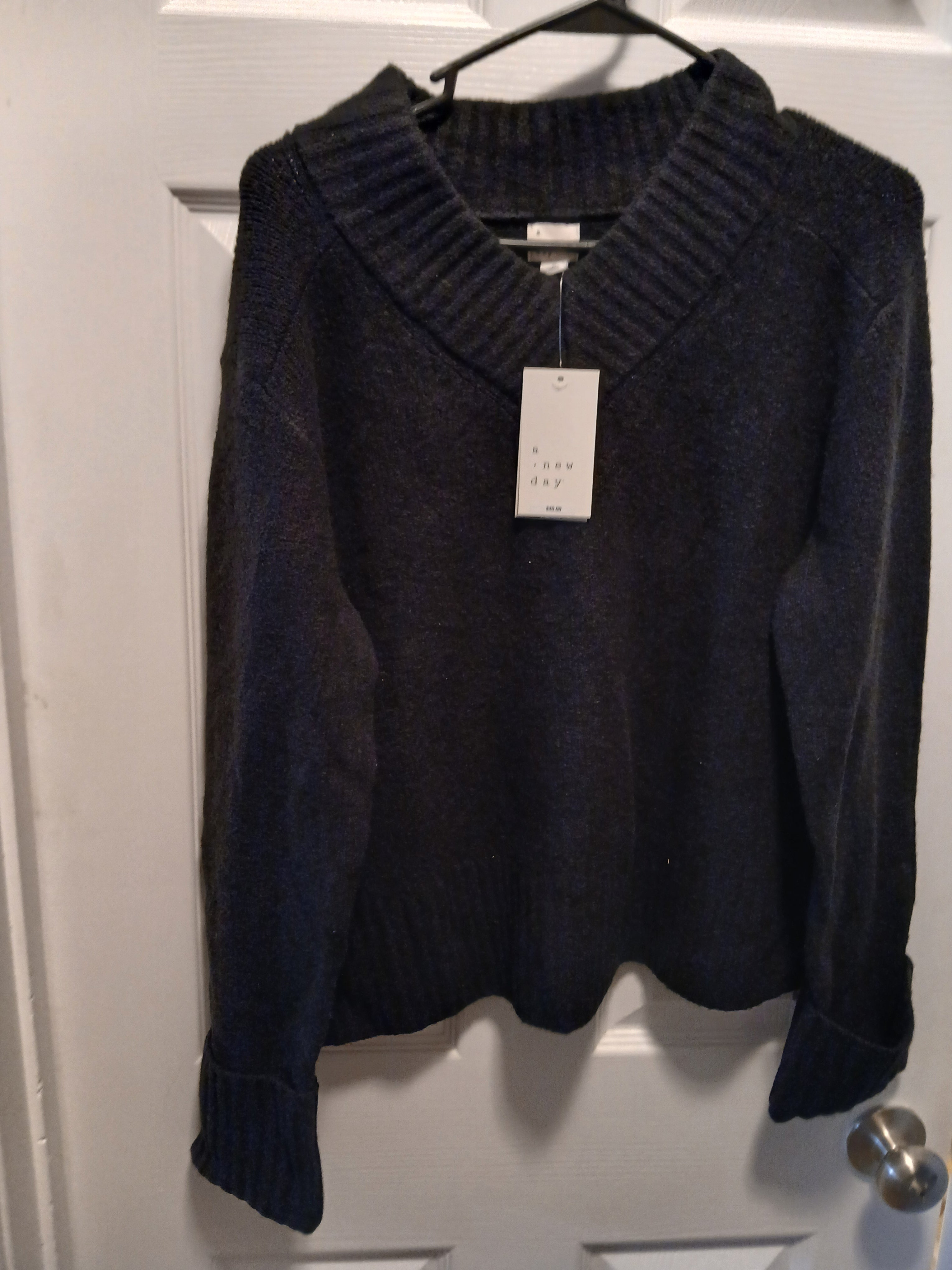 Black  V-neck Sweater