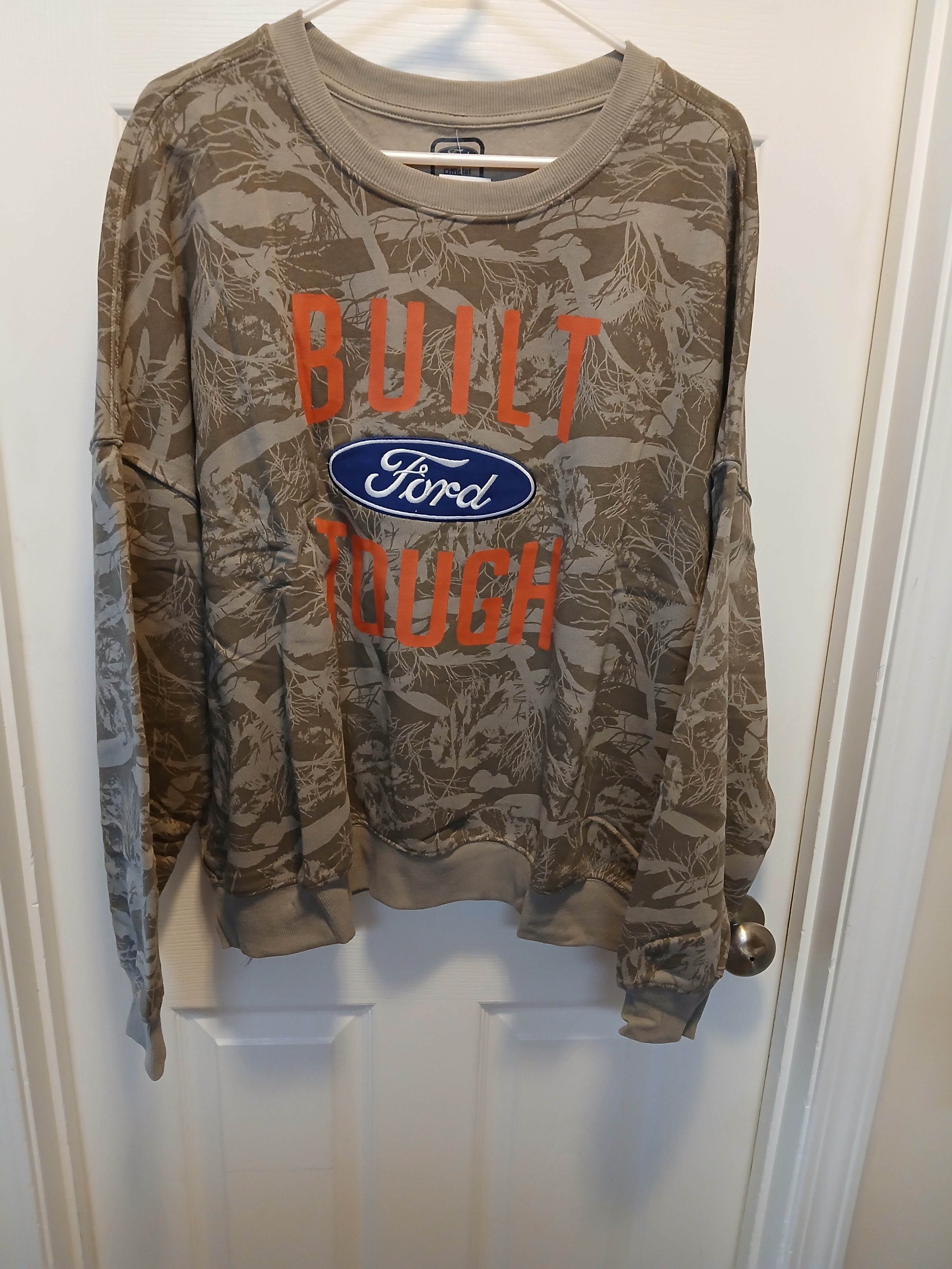Sweatshirt